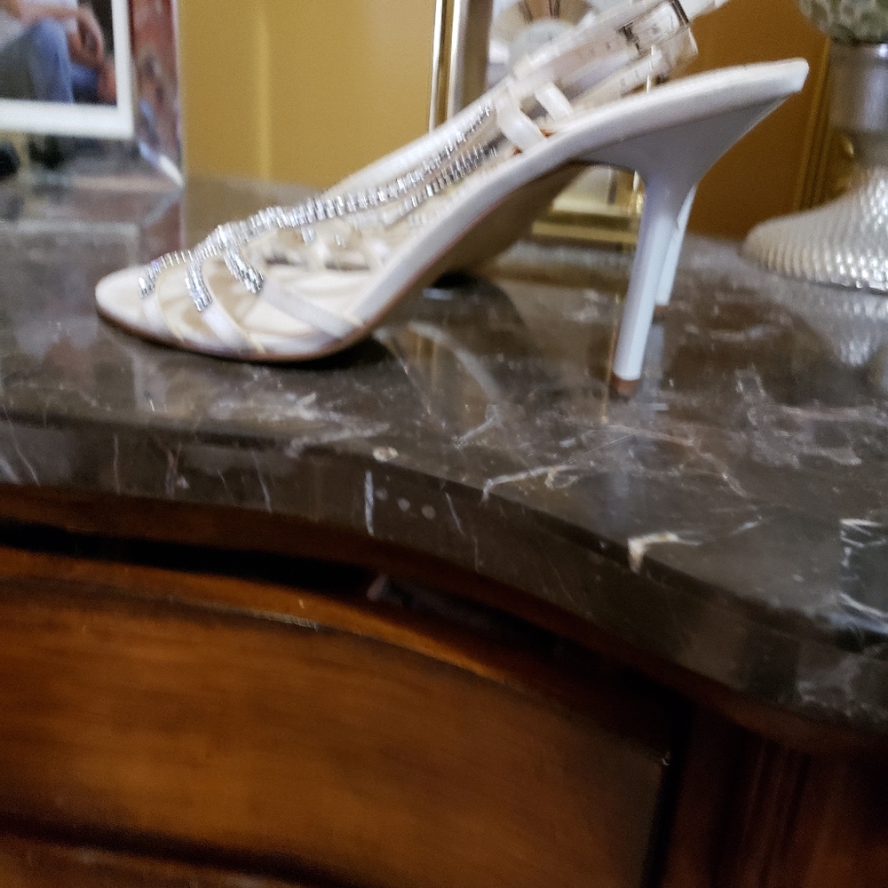 Heels - Picture 3 of 6